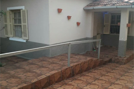 Casa Térrea à venda com 3 quartos em Jardim Nadir, São Paulo, SP