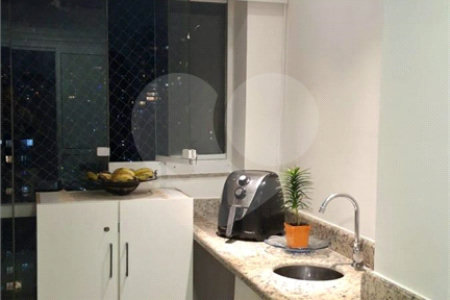 Apartamento à venda com 2 quartos, sendo 1 suíte,  em Vila Andrade, São Paulo, SP