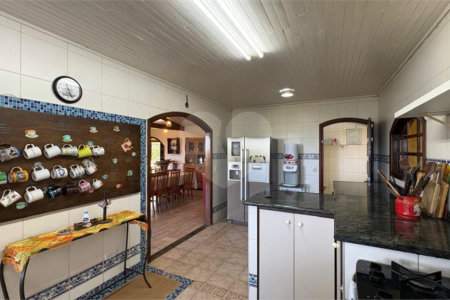 Sítio à venda com 4 quartos, sendo 2 suítes,  em Sorocamirim (canguera), São Roque, SP