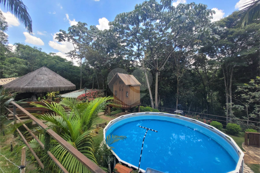 Casa à venda com 2 suítes no condomínio Alpes da Cantareira, Mairiporã - SP