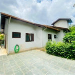 Casa à venda com 3 quartos, sendo 1 suíte, no condomínio Recanto dos Paturis, Vinhedo - SP