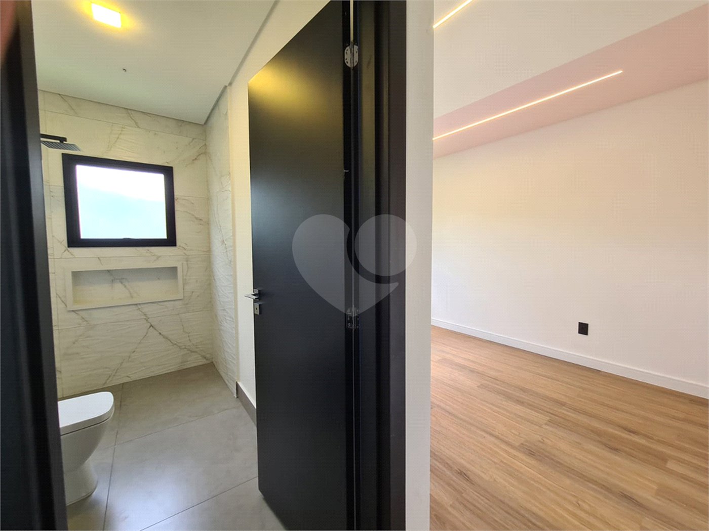 Casa em condomínio à venda com 3 suítes em Vila Santista, Atibaia, SP