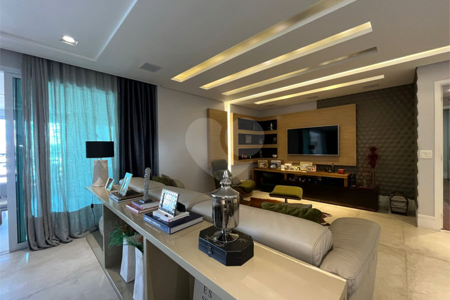 Apartamento à venda com 3 suítes em Santa Teresinha, São Paulo, SP