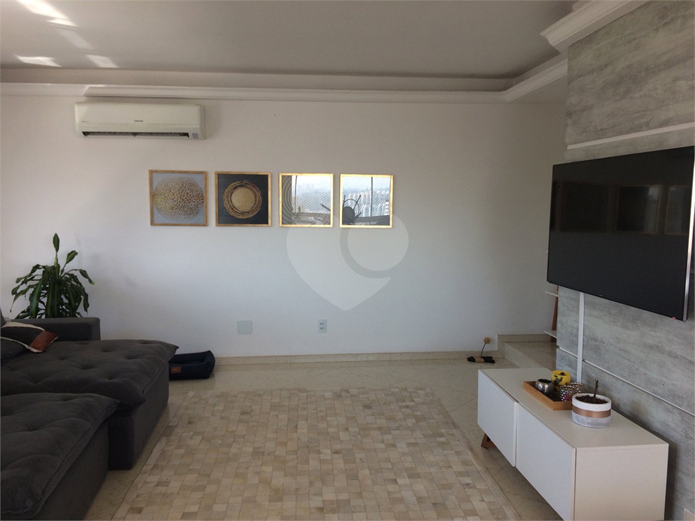 Apartamento à venda com 3 suítes em Vila Suzana, São Paulo, SP