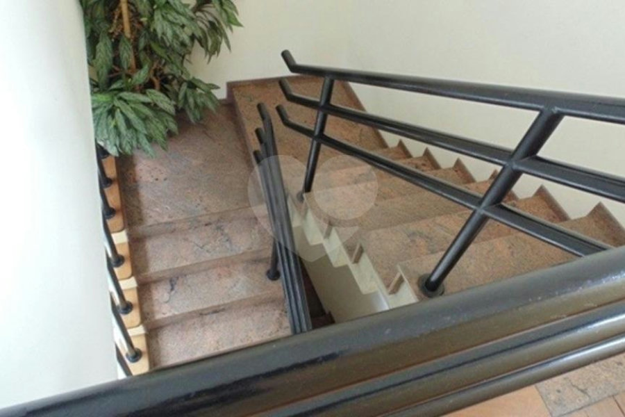 Sobrado à venda com 4 quartos, sendo 3 suítes,  em Jardim Franca, São Paulo, SP