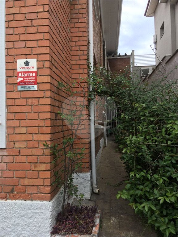 Sobrado à venda com 4 quartos, sendo 1 suíte, em Perdizes, São Paulo, SP