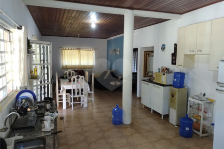 Chácara à venda com 4 quartos em Residencial Chácara da Planície, Sorocaba, SP