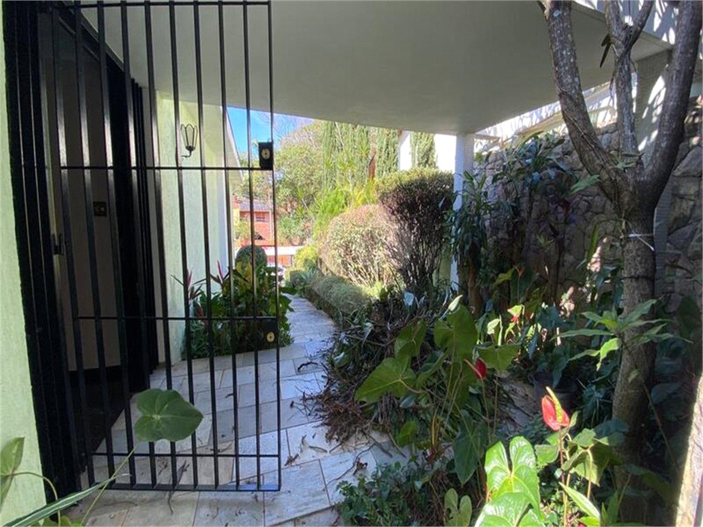 Casa Térrea à venda com 4 quartos, sendo 2 suítes, em Jardim Floresta, São Paulo, SP