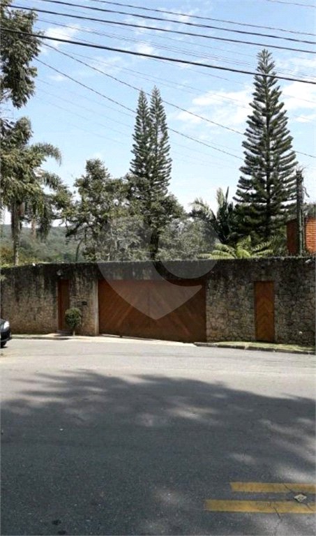 Casa à venda ou para alugar com 4 quartos, sendo 2 suítes, em Serra da Cantareira, Mairiporã, SP
