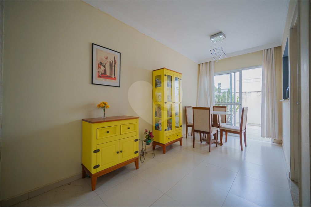 Casa à venda com 3 quartos, sendo 1 suíte,  no condomínio Queluz Vita - Casas, Cotia - SP