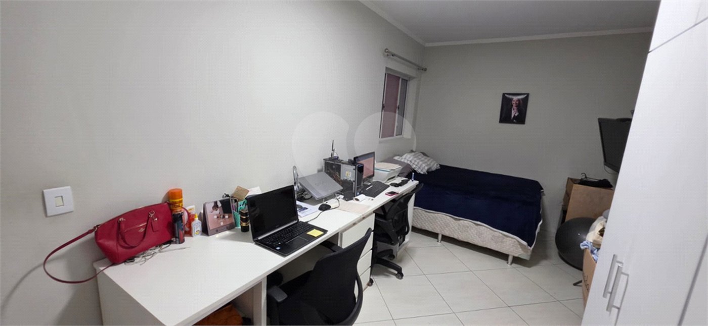 Casa Térrea à venda ou para alugar com 8 quartos, sendo 4 suítes, em Vila Pereira Barreto, São Paulo, SP