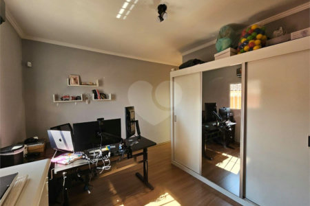Casa à venda com 3 suítes em Vila Carrão, São Paulo, SP