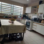 Sobrado à venda com 4 quartos, sendo 1 suíte, em Tremembé, São Paulo, SP