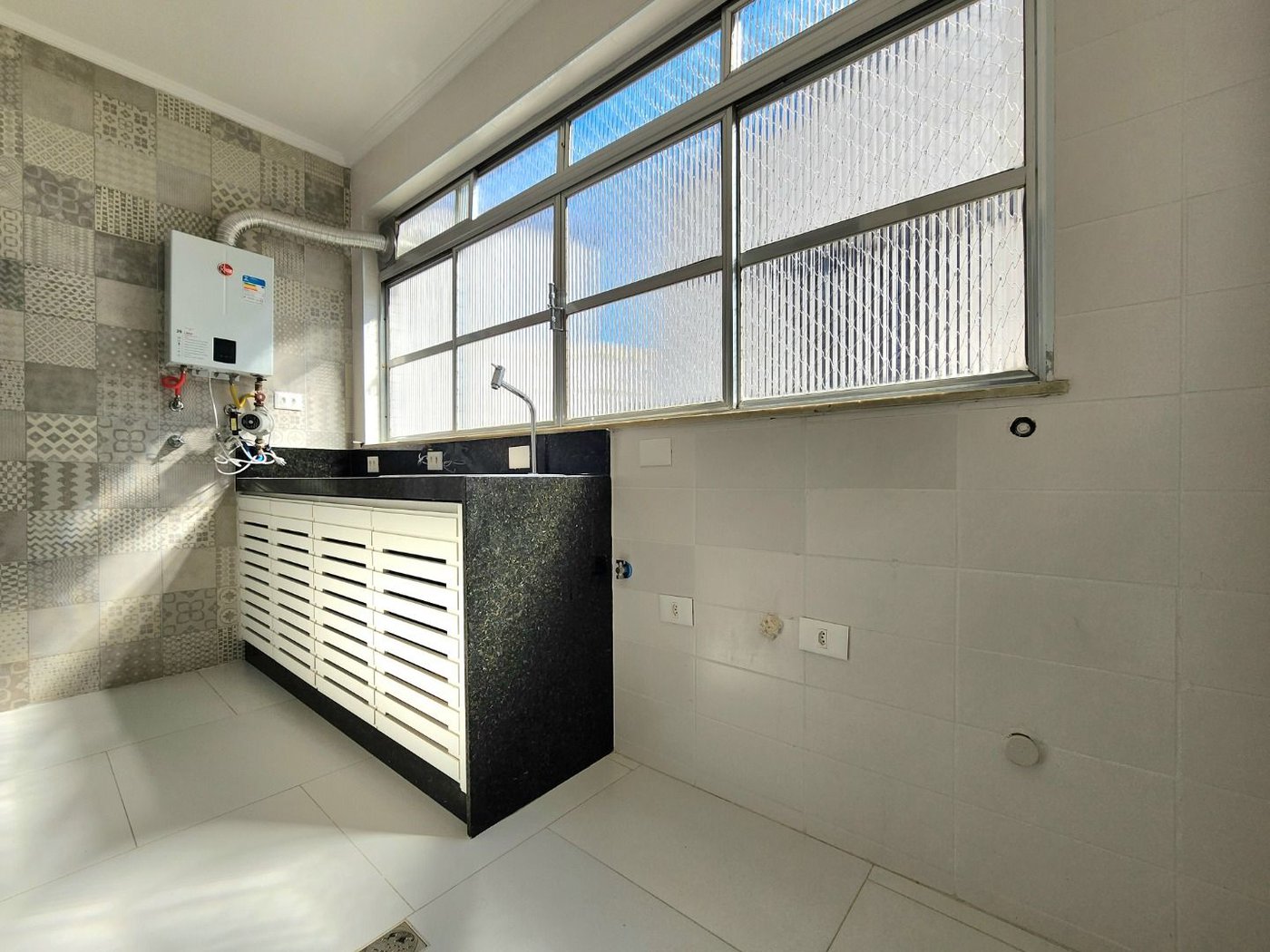 Apartamento com 3 dormitórios à venda, 127 m² por R$ 1.330.000,00 - Aparecida - Santos/SP