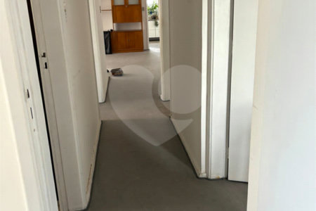 Apartamento à venda com 3 quartos, sendo 1 suíte, em Pinheiros, São Paulo, SP