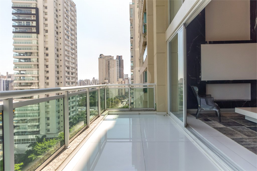 Apartamento à venda com 4 suítes em Campo Belo, São Paulo, SP
