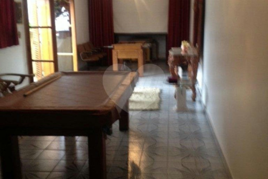 Casa à venda com 4 quartos, sendo 3 suítes, em Vila Paiva, São Paulo, SP