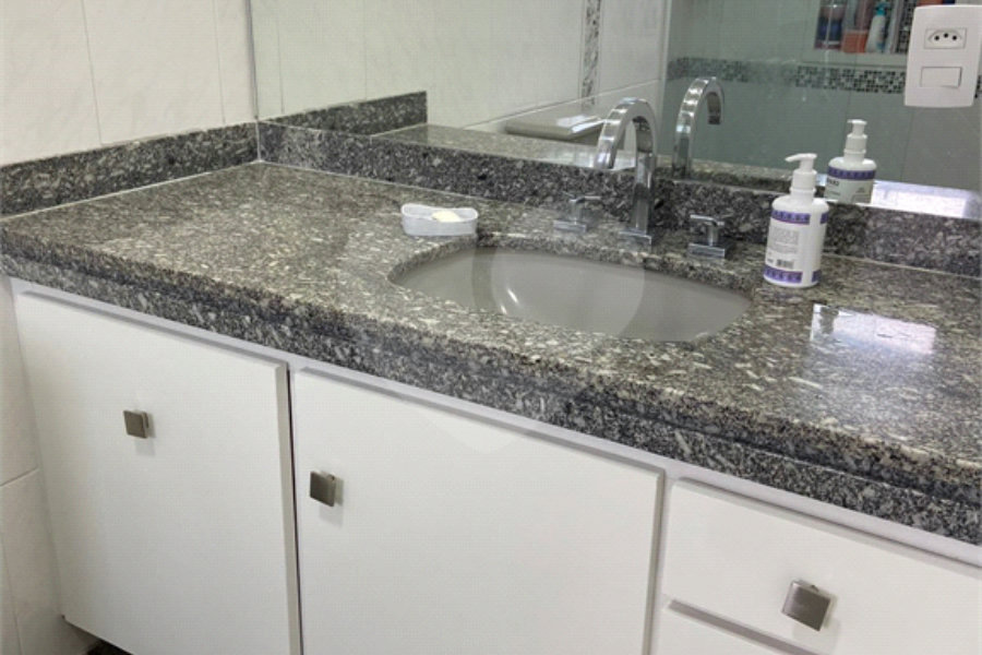 Apartamento à venda com 3 quartos, sendo 1 suíte, em Parada Inglesa, São Paulo, SP