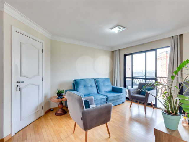 Apartamento à venda com 4 quartos, sendo 1 suíte,  em Alto da Boa Vista, São Paulo, SP