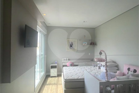 Casa à venda com 3 suítes no condomínio Residencial Terra Nobre, Indaiatuba - SP