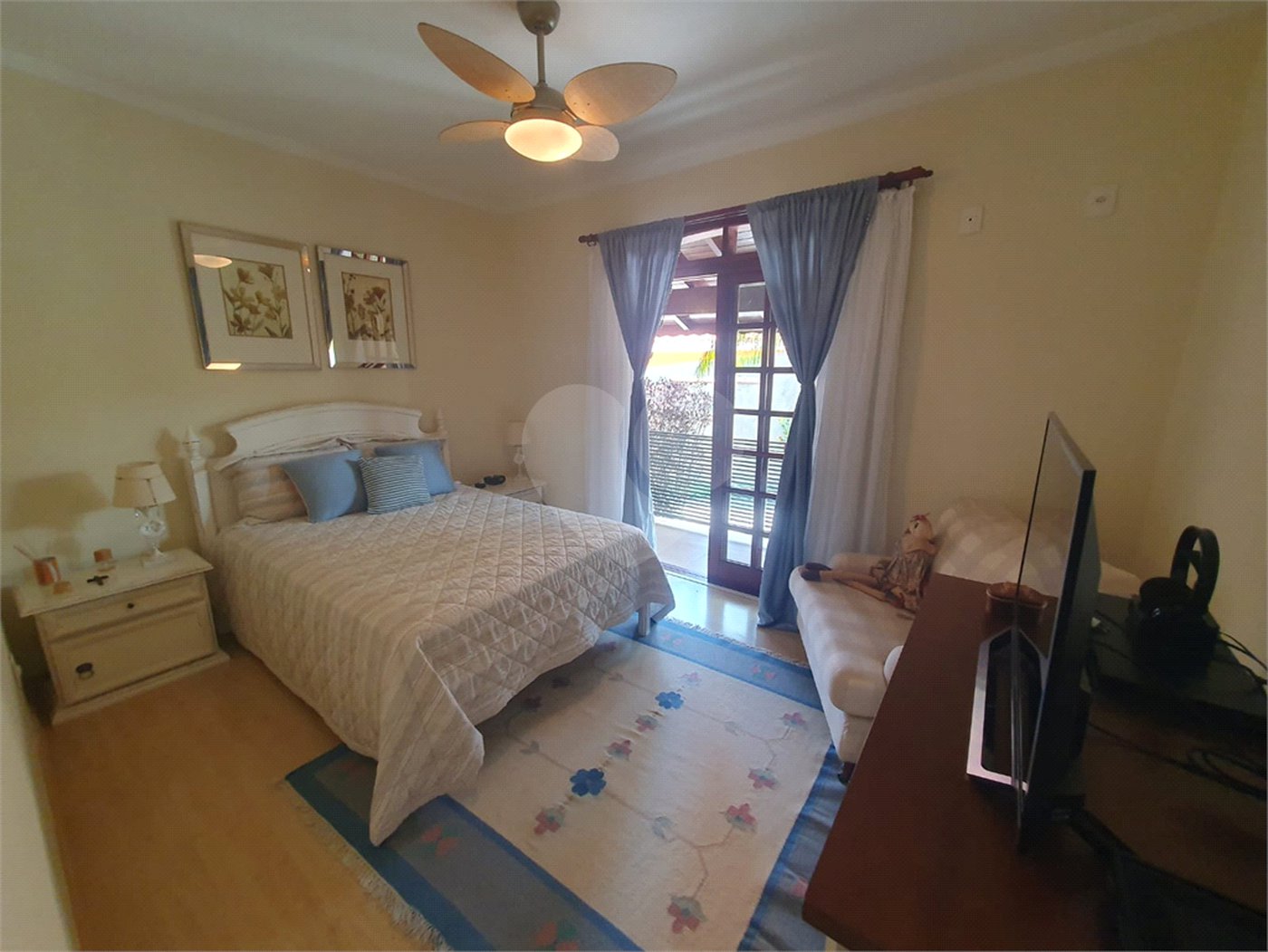 Casa à venda com 4 quartos, sendo 1 suíte, no condomínio Parque São Gabriel, Itatiba - SP