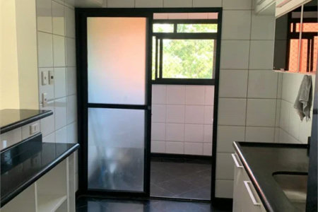 Apartamento à venda com 3 quartos, sendo 1 suíte, em Vila Andrade, São Paulo, SP