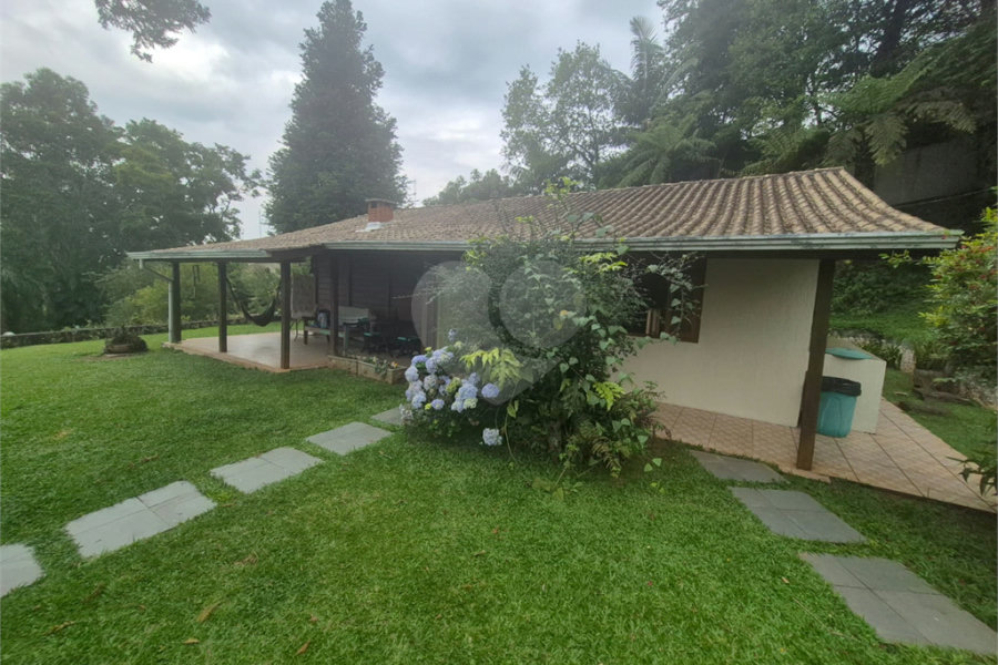 Casa à venda com 2 quartos, sendo 1 suíte, no condomínio Sausalito, Mairiporã - SP