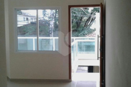Casa à venda com 3 quartos, sendo 1 suíte,  em Vila Nivi, São Paulo, SP