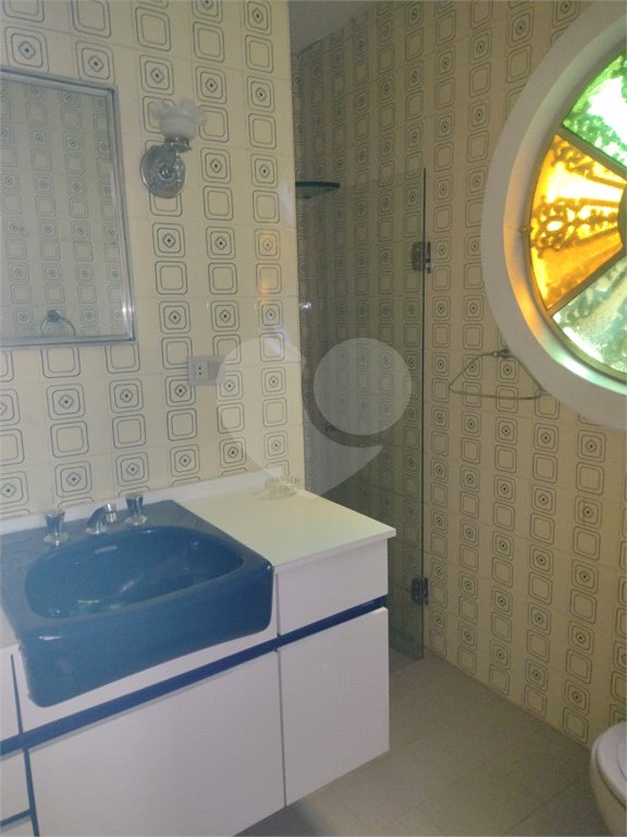 Casa à venda com 4 quartos, sendo 2 suítes,  no condomínio Cinco Lagos, Mairiporã - SP