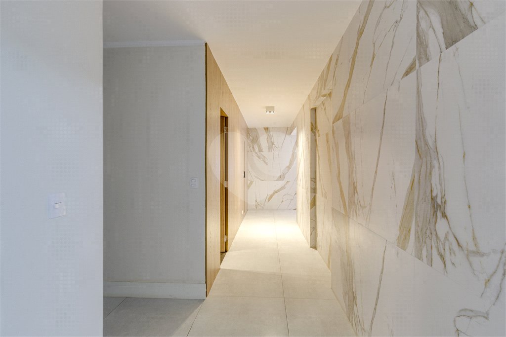 Apartamento à venda com 4 quartos, sendo 2 suítes, em Campo Belo, São Paulo, SP
