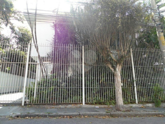 Casa à venda com 4 quartos, sendo 1 suíte,  em Santana, São Paulo, SP