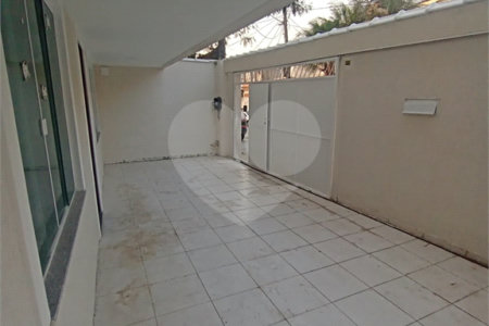 Casa à venda com 4 quartos, sendo 1 suíte, em Campo Grande, Rio de Janeiro, RJ