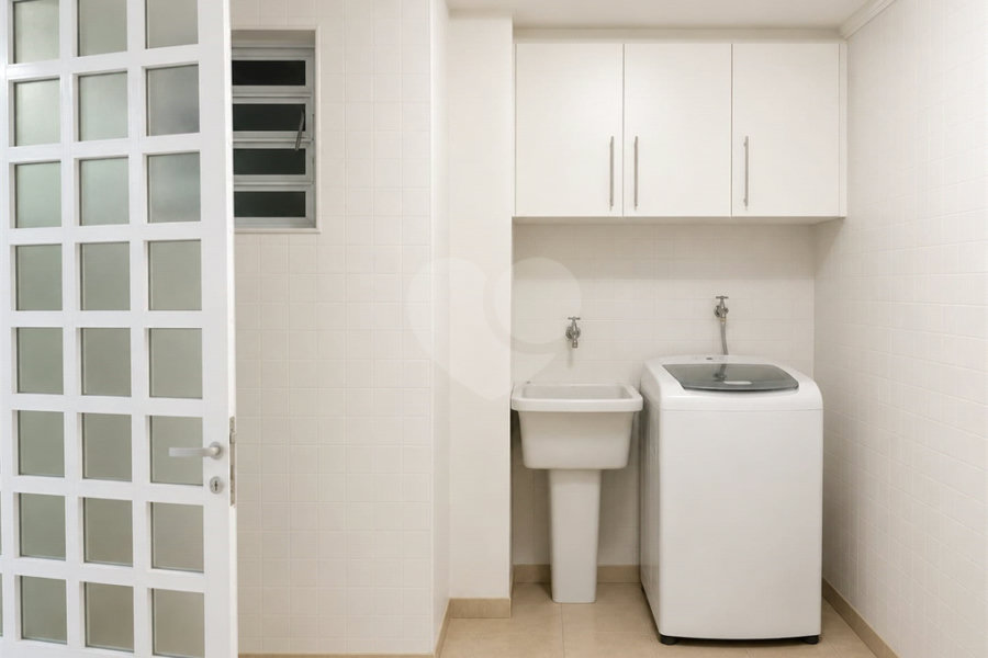 Casa à venda com 3 quartos, sendo 1 suíte, no condomínio Morada do Horto, São Paulo - SP