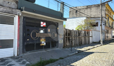 Sobrado à venda com 2 quartos em Jardim Monte Cristo, Suzano, SP