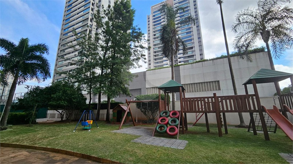 Apartamento à venda com 3 quartos, sendo 1 suíte,  em Vila Leopoldina, São Paulo, SP