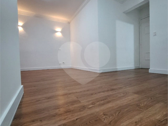Apartamento à venda com 3 quartos em Jardim Marajoara, São Paulo, SP