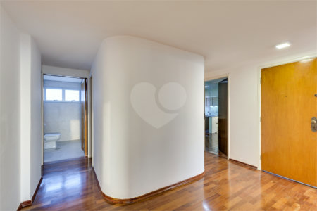 Apartamento à venda com 4 quartos, sendo 1 suíte, em Chácara Santo Antônio, São Paulo, SP