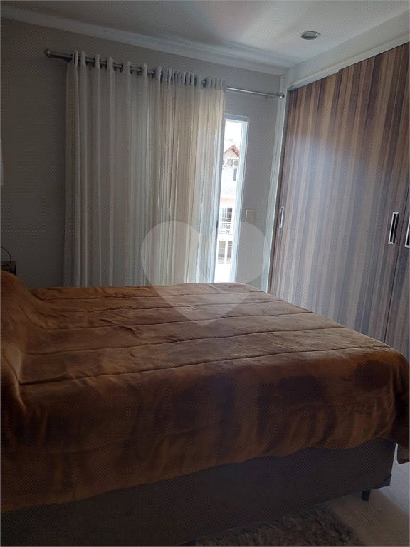 Sobrado à venda com 4 quartos, sendo 3 suítes, em Residencial Novo Horizonte I, Mogi das Cruzes, SP
