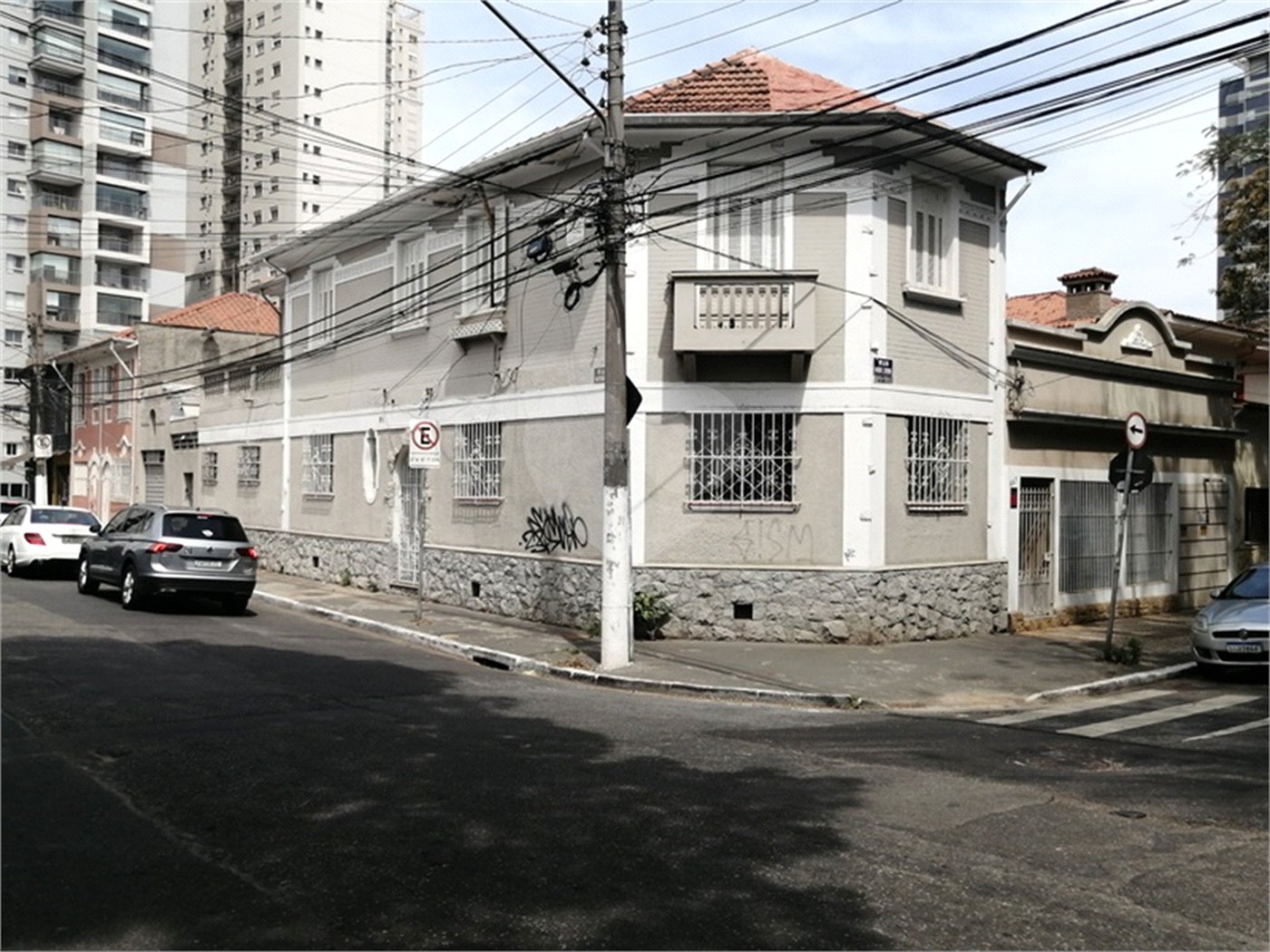 Sobrado à venda com 5 quartos, sendo 1 suíte, em Vila Mariana, São Paulo, SP