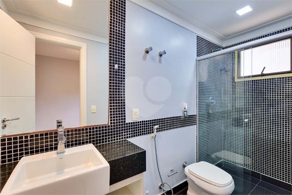 Apartamento à venda com 4 quartos, sendo 3 suítes, em Granja Julieta, São Paulo, SP
