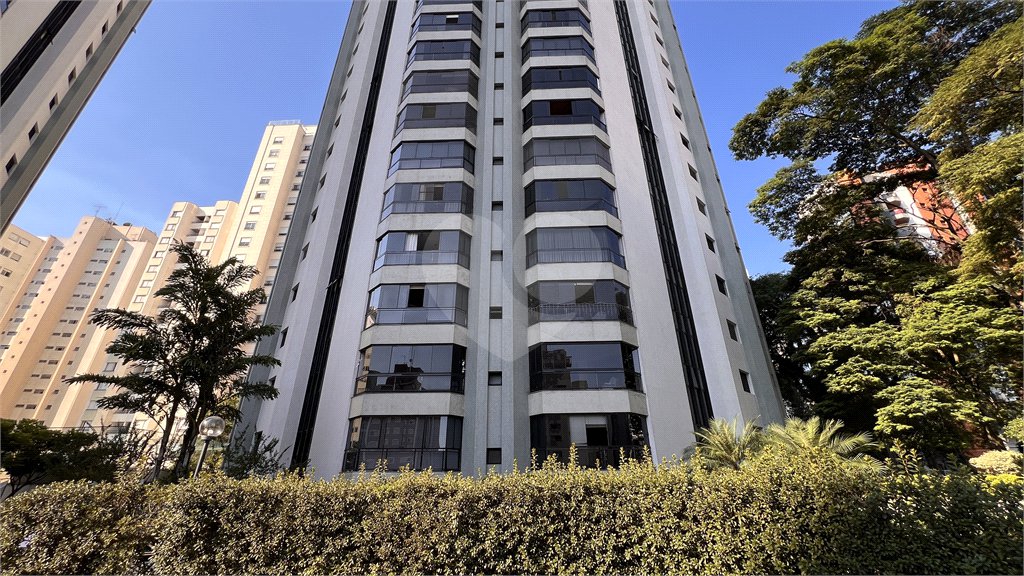 Apartamento à venda com 4 quartos, sendo 1 suíte, em Vila Mariana, São Paulo, SP