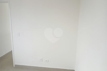 Apartamento à venda com 1 quarto em Vila dos Remédios, São Paulo, SP