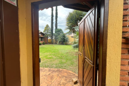 Casa à venda com 3 quartos, sendo 1 suíte, em Parque Santa Marta, São Carlos, SP