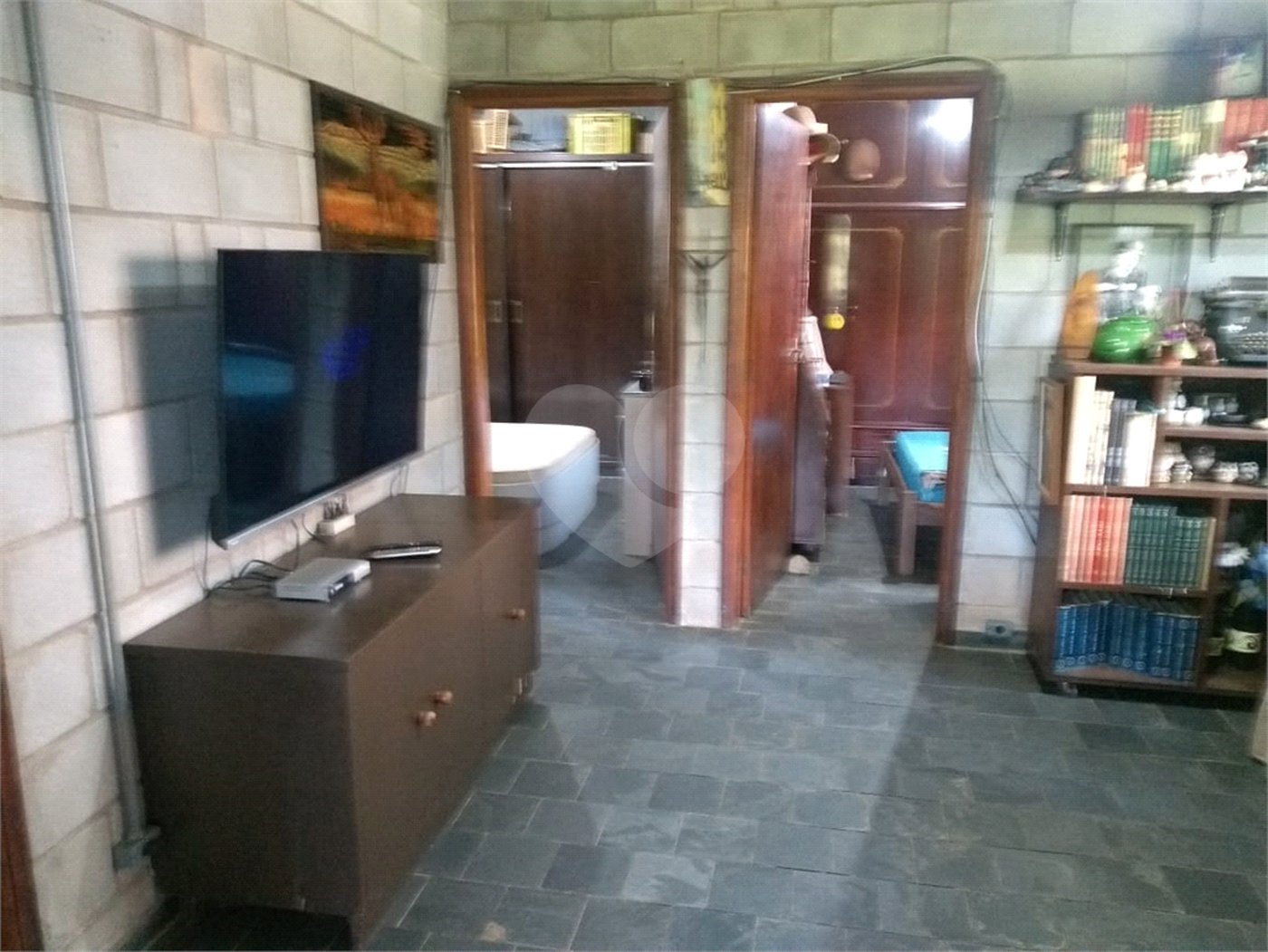 Casa à venda com 3 quartos, sendo 1 suíte, no condomínio Cinco Lagos, Mairiporã - SP