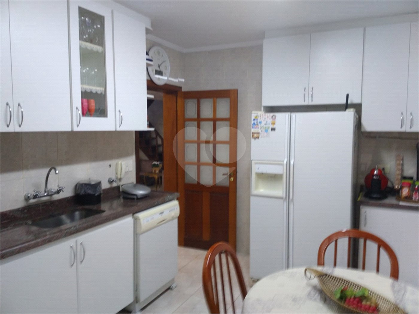 Casa à venda com 4 quartos, sendo 3 suítes, no condomínio Da Serra, São Paulo - SP