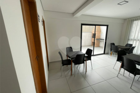 Apartamento à venda com 2 quartos em Vila Guilhermina, São Paulo, SP