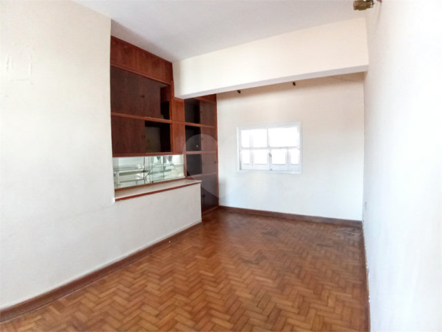 Prédio à venda em Imirim, São Paulo, SP
