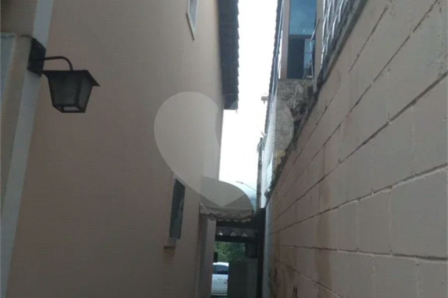Sobrado à venda com 2 quartos em Conjunto Residencial Vista Verde, São Paulo, SP