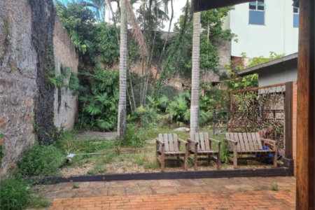 Casa Comercial no Centro .