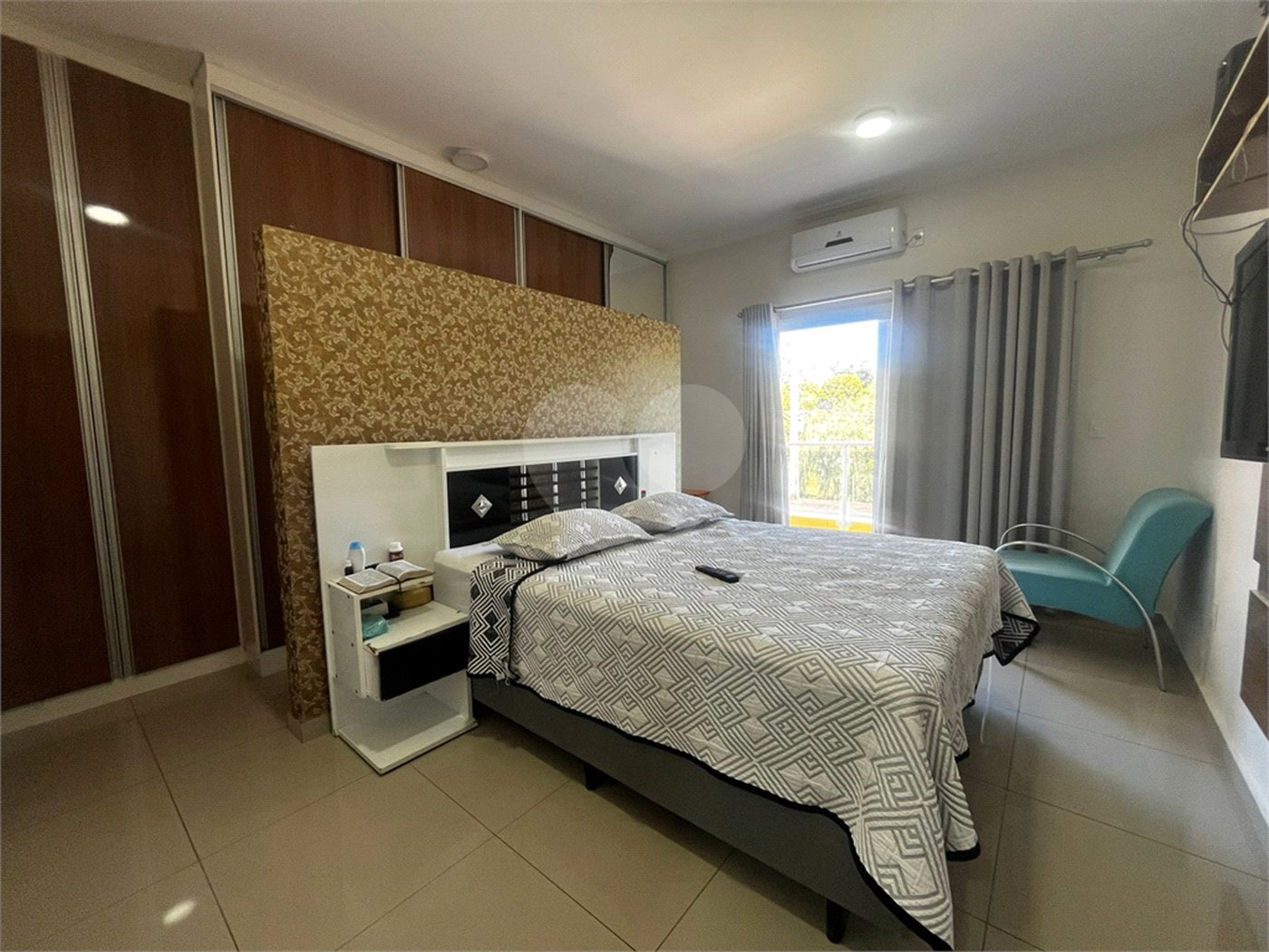 Casa à venda com 4 quartos, sendo 2 suítes, em Vila Nastri, Itapetininga, SP
